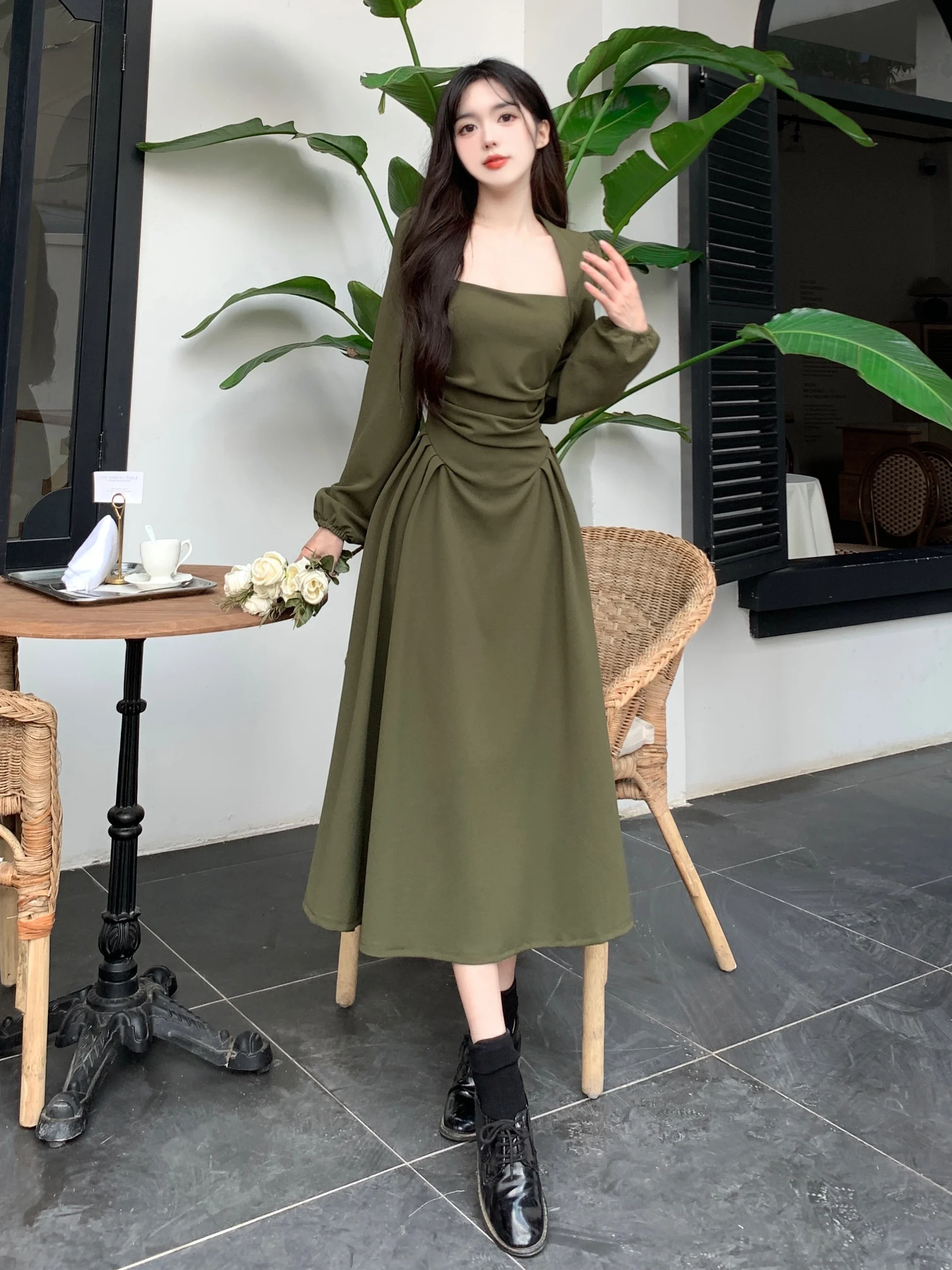 Summer Elegant Party Casual Lady Long Dresses Retro Folds Puff Sleeves Fashionable Sexy Design Slimming Waist Green Dress