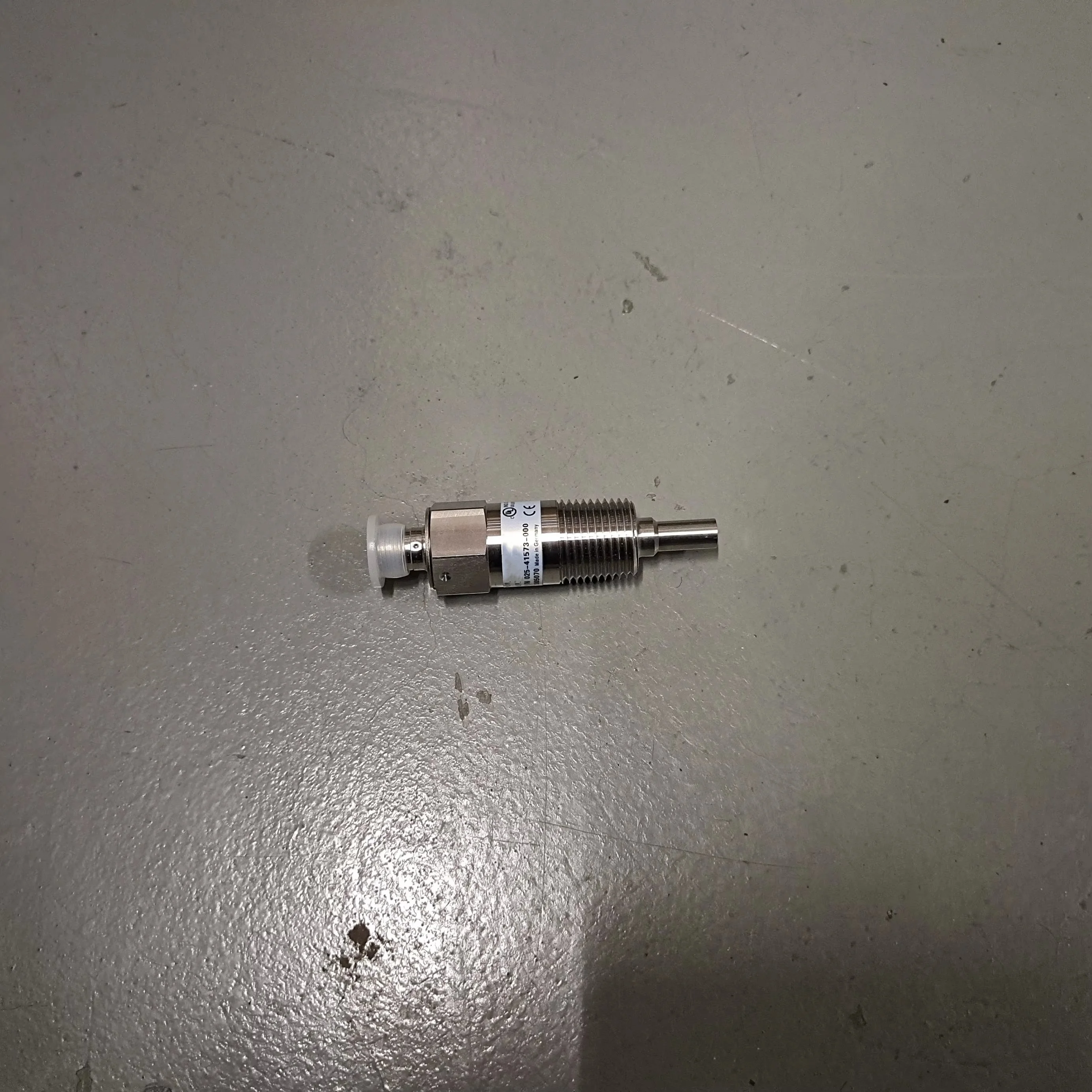 علامة تجارية جديدة مناسبة لمفتاح تدفق تكييف الهواء المركزي 025-41573-000 مفتاح تدفق المياه الإلكتروني #5