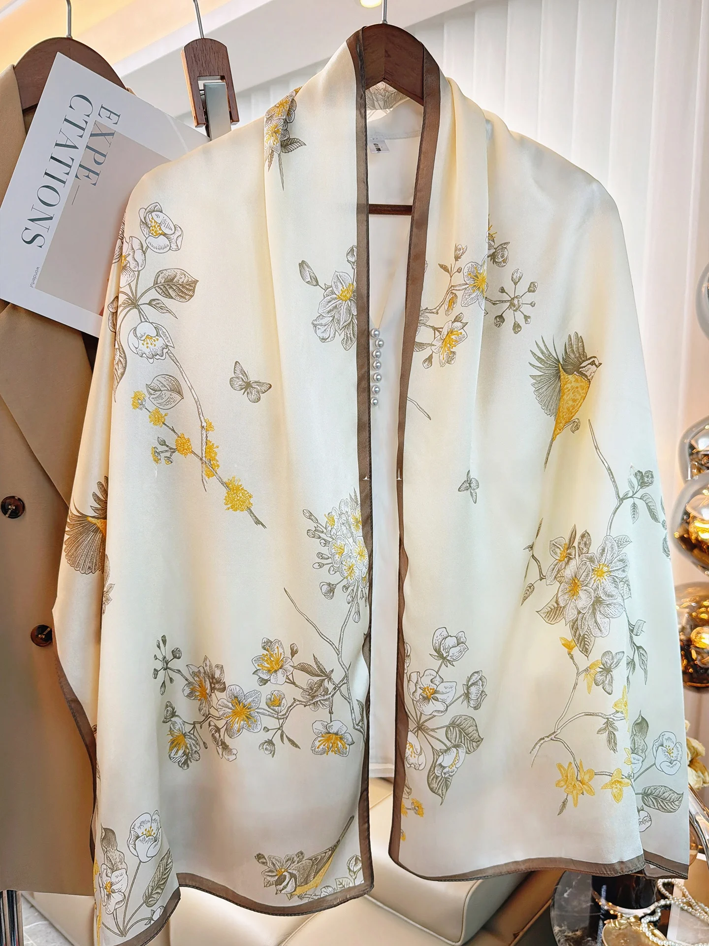 silk-scarf-women-summer-thin-silk-shawl-fashionable-scarf-mother's-day-gift-chinese-style-printed-soft-comfortable-r
