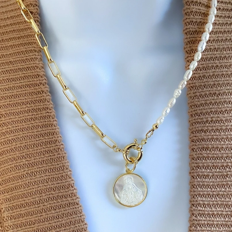 

Pearl Necklace Shell Carving Cross Pendant Necklace Miraculous Medal Virgin Mary Catholic Gifts Jewelry Religious Christianity