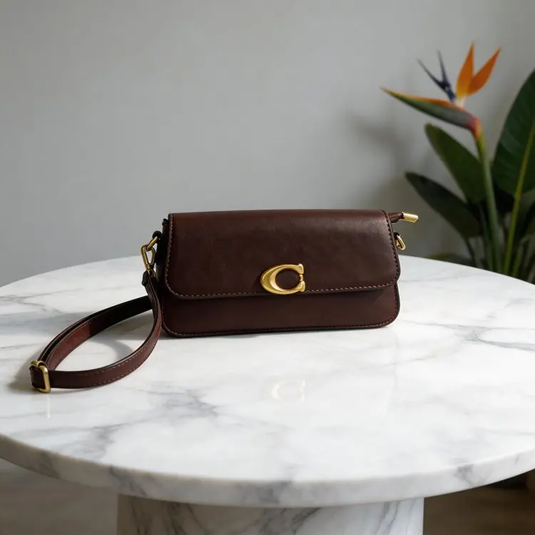 

Women's Luxury Flap Handbag 2026 New Arrival Metal Buckle Suede Detail Elegant Shoulder Purse