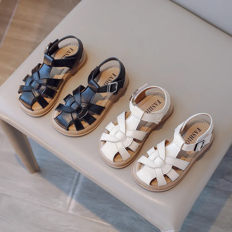 

New Children's Summer Sandals Fashion Korean Girls Cut-outs Flat Sandals Solid Color Braided Kids School Beach Sandals Hook Loop