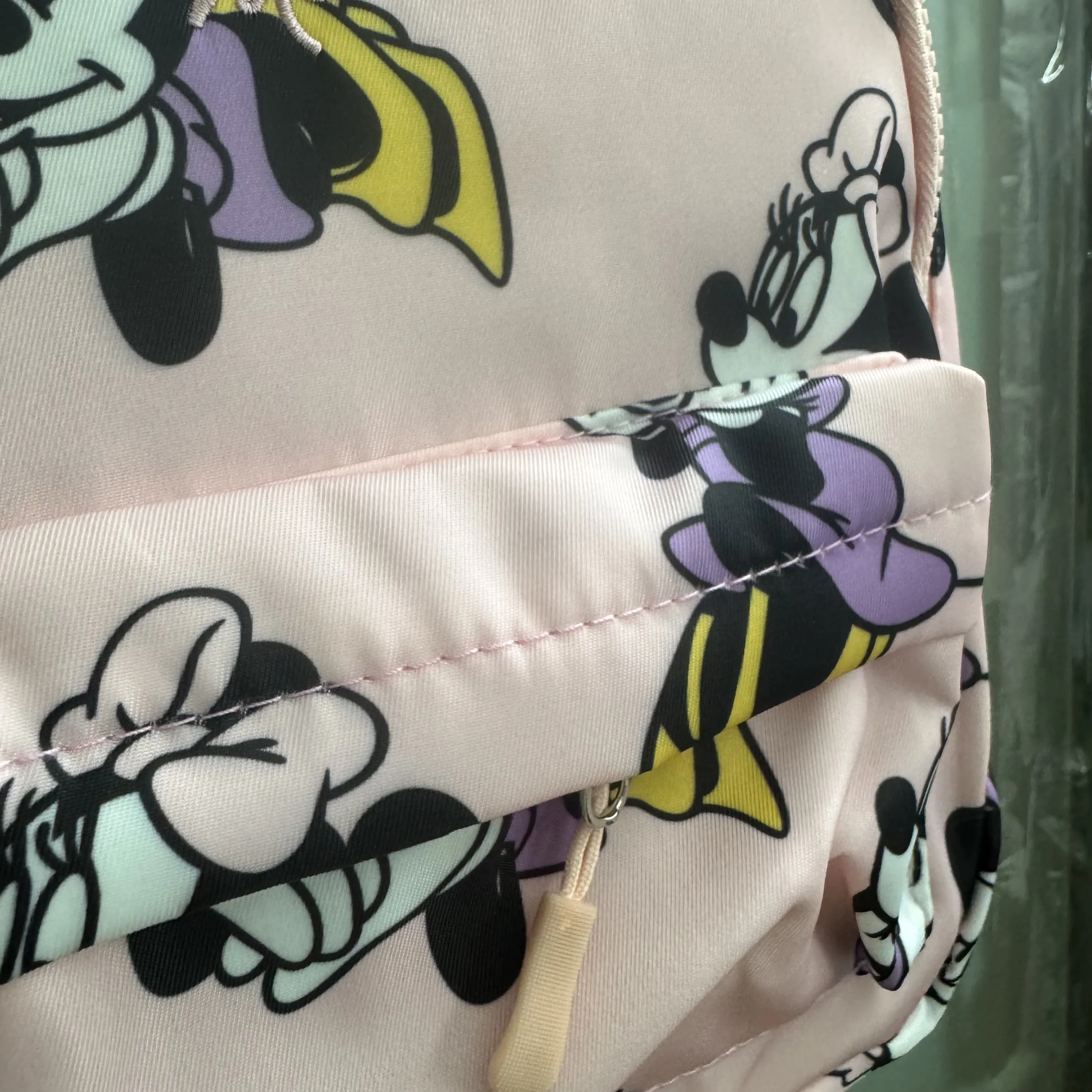 Thumbnail 4 - #10 Low Cost Kids Cartoon Shoulder Bags That Work