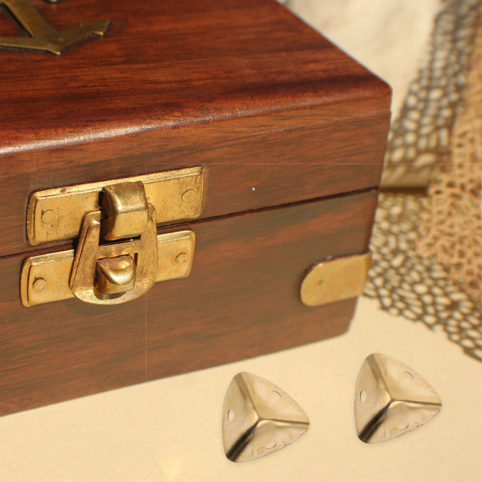 

8Pcs Box Corner Protectors Wooden Durable Vintage Style Edge Guards for Cabinet Furniture Dresser Table Metal Corner Protector