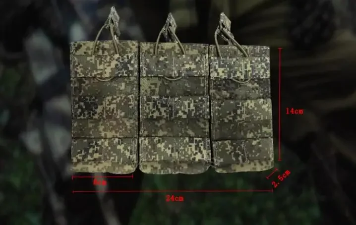 Trois pocommuniste russes Together Magazine, Flecktarn CamSolomon