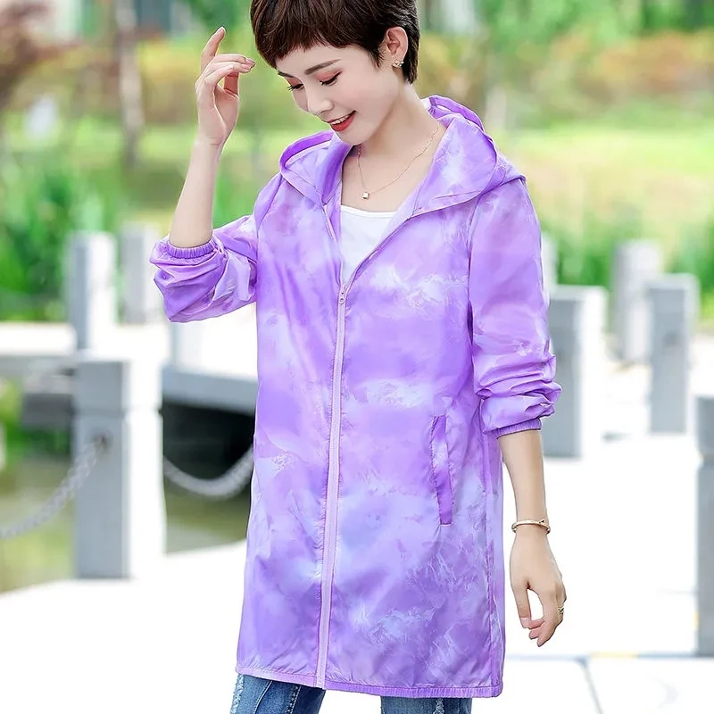 

New Women Sun Protection Clothing Hooded Casual UV Protection Printed Thin Jacket Middle-Aged Elderly Women Summer Outerwear 5XL