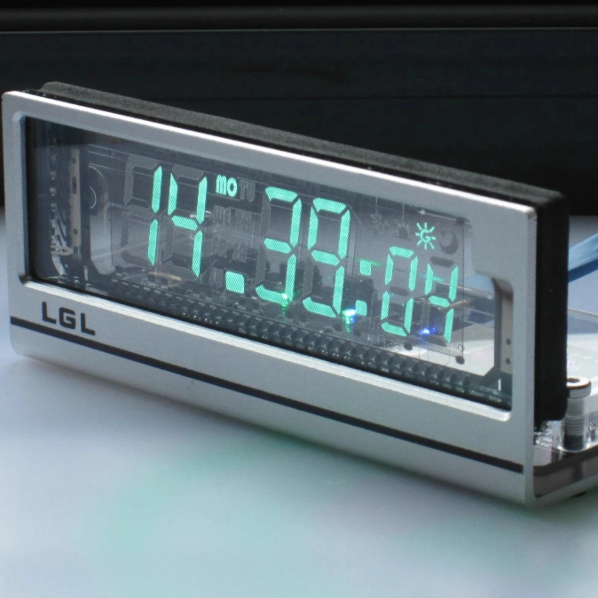 New USB WiFi VFD Clock Alarm Clock Timing CNC Aluminum Panel VFD Screen