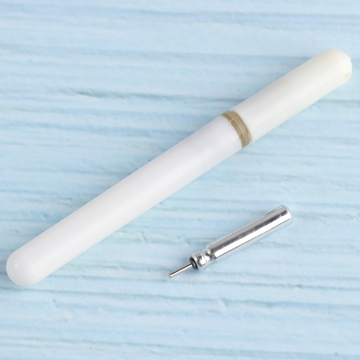 

7.7cm 6.5g Luminous Light Stick Fishing Rod Accessories Night Fishing Waterproof Glow Electronic Lamp with 4 Apertures Green