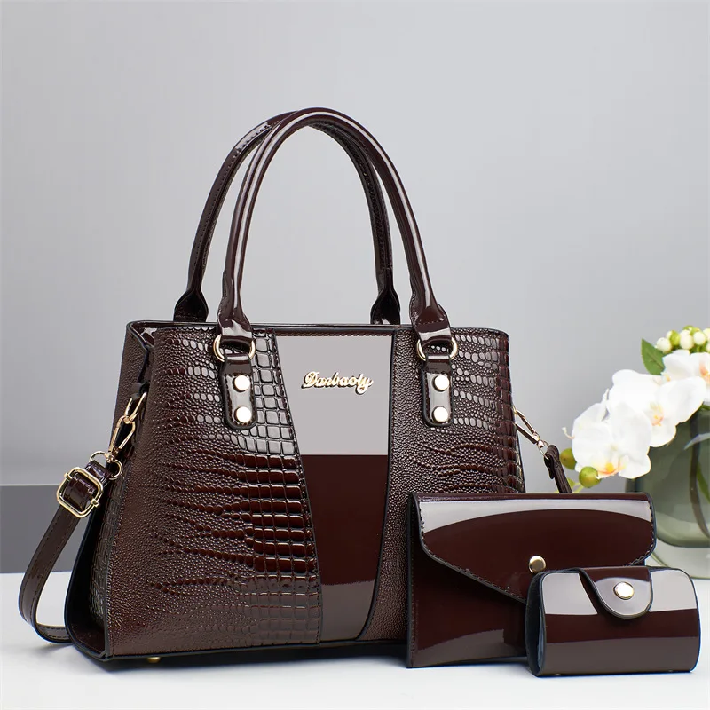 

Versatile Large Capacity Shoulder Crossbody Bag Fashionable Women's Handbag for Middle-Aged Mothers Stylish And Elegant