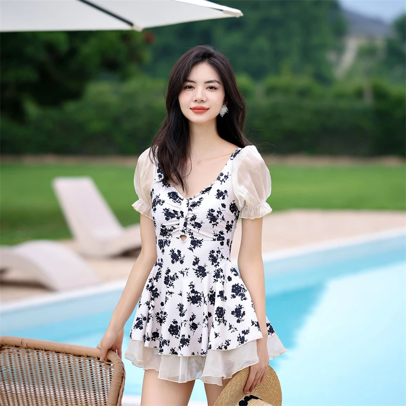 

Swimsuit Ladies Monokini One Piece Korea Flower Print One Piece Sling Sexy Short Sleeve Hot Spring Swimwear 2024 New