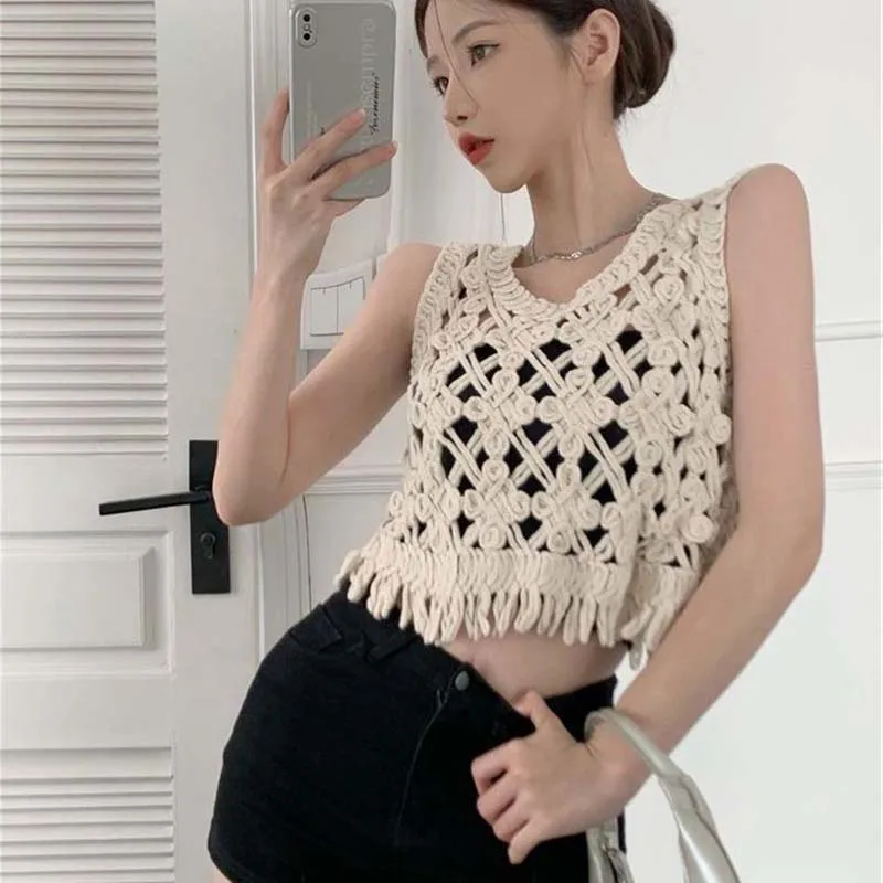 

Boring Honey Women's Crochet Hollow Out Tank Top Embroidery Tassel Vest Chic Knitted Sleeveless Blouse Summer Short Crop Top