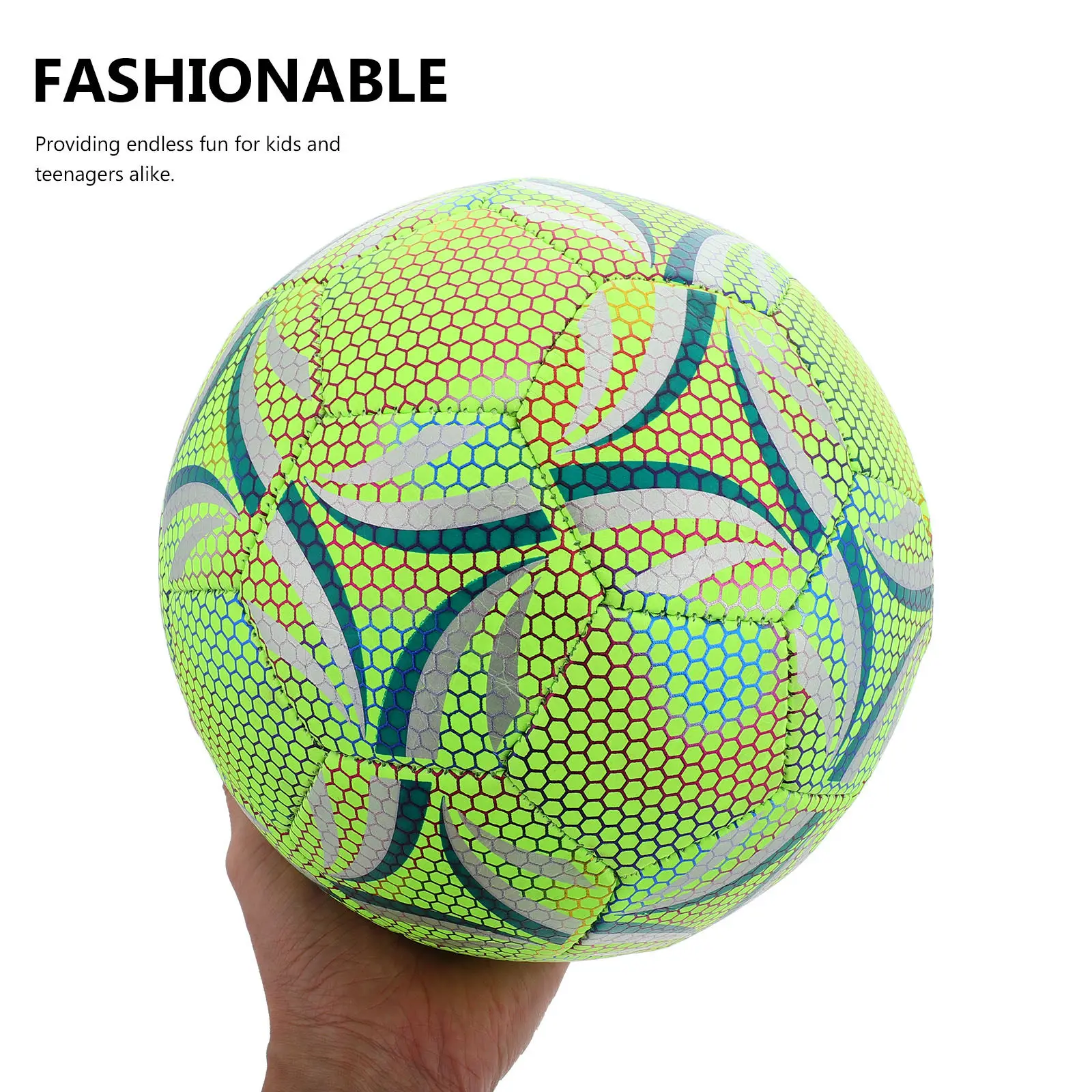 Pallone da calcio luminoso, id - Party Games Night recensione e prezzo