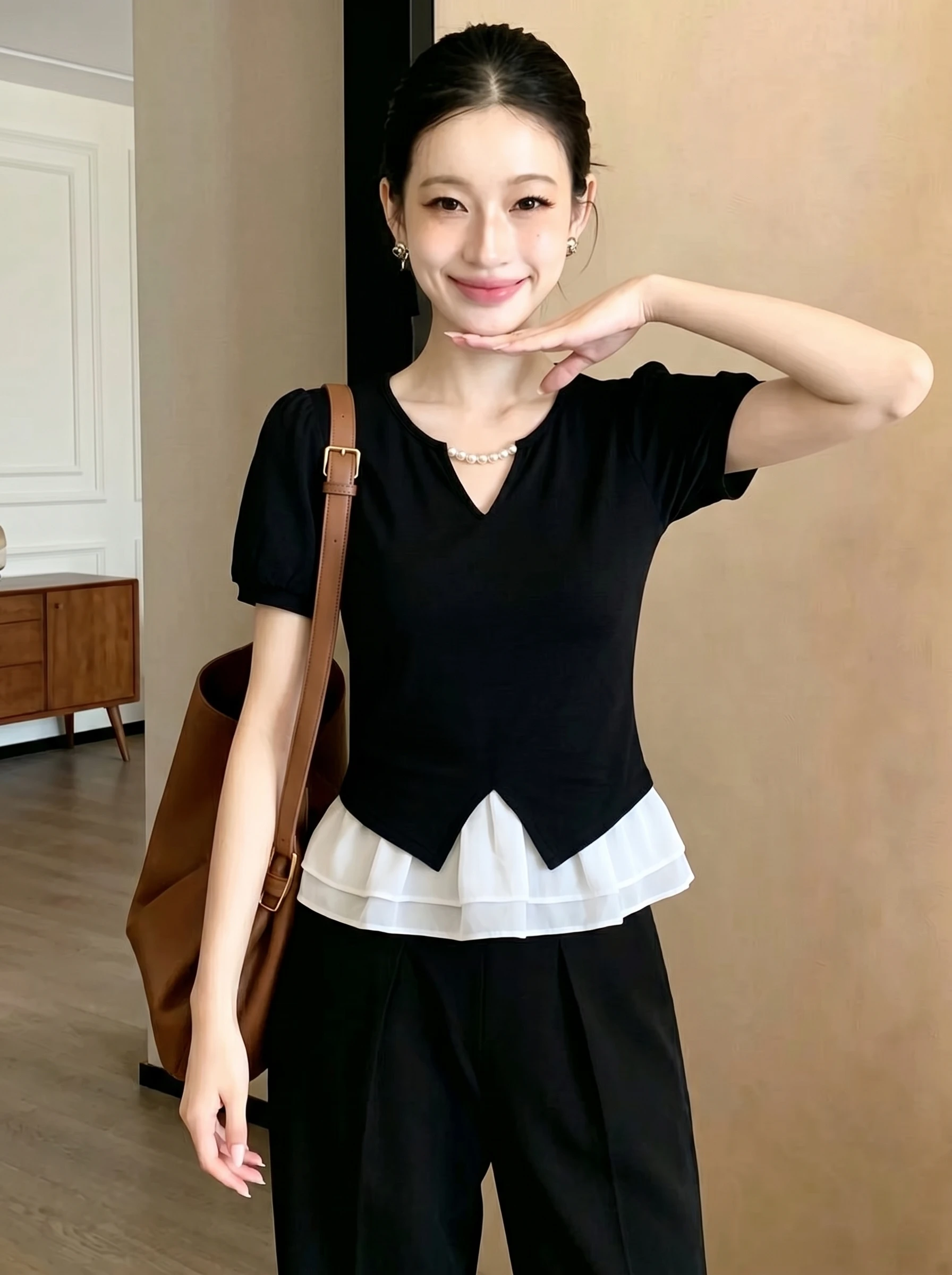 Slimming V-Neck Short Sleeve T-Shirt Women's Summer New Style Fake Two-Piece Bell  Waist-Cinching Top Commute Style