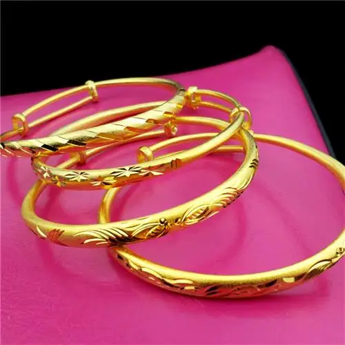

Girl's Gold Plated Simulation Gold Gimono Frosted Bracelet Women's Mother Gift European Dollar Gold Bracelet Wedding