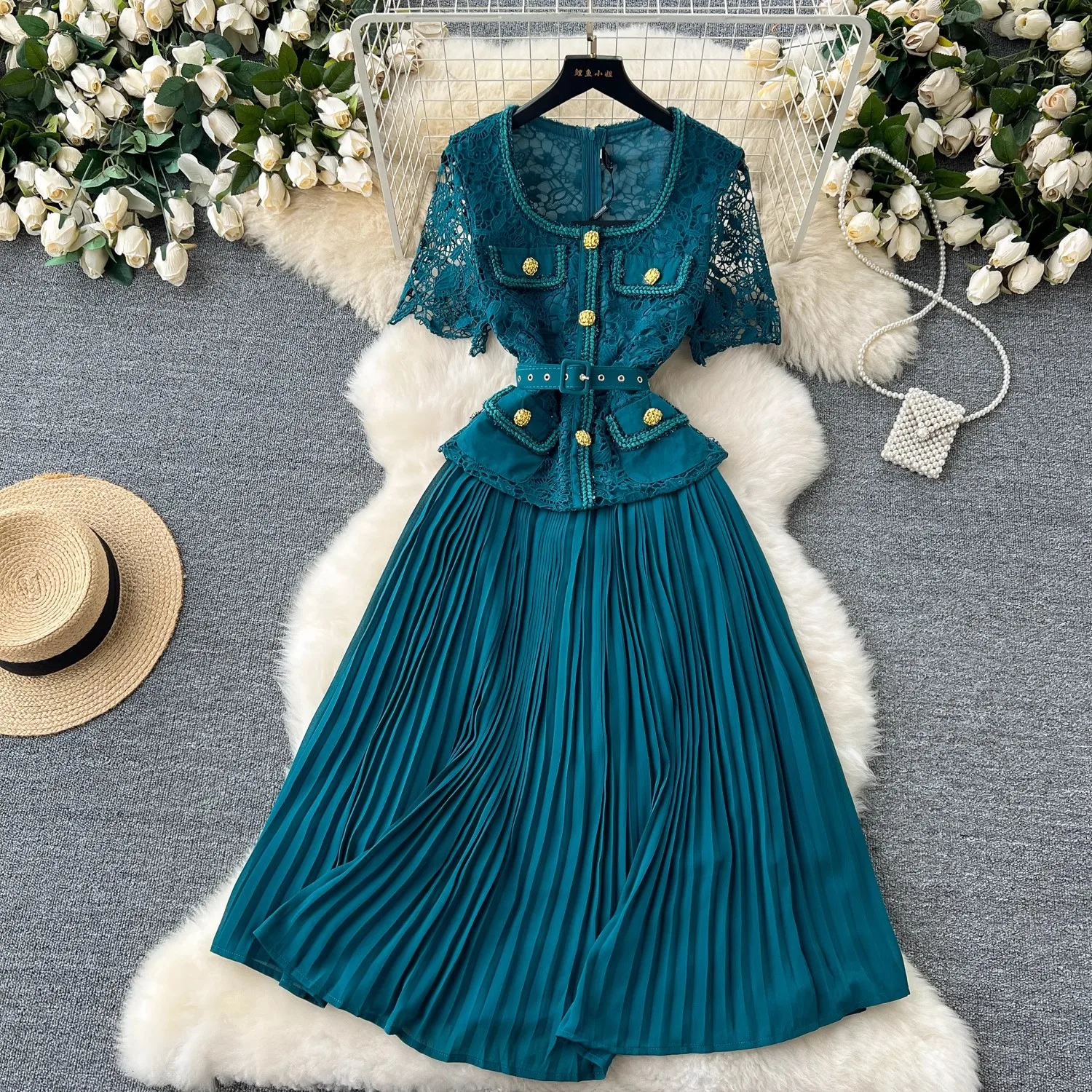 Runway Fashion New Summer Lace Patchwork Chiffon Pleated Dress Women Square Collar Short Sleeve Hollow Out Belt Party Midi Dress