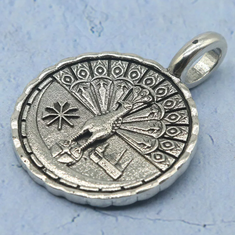 اشتر 3 واحصل على 1 مجانًا 9.7 جرام من الفولاذ المقاوم للصدأ King of Birds Women Present Pendant SheCrown