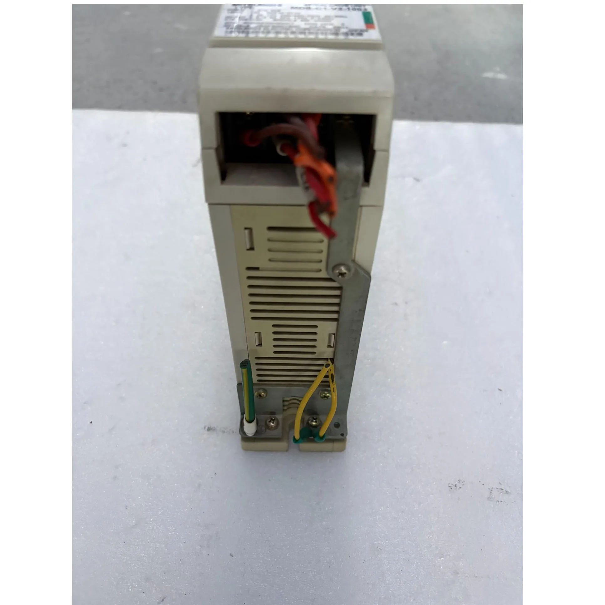 MDS-C1-V2-1003 เซอร์โวไดรฟ์พร้อมการรับประกัน