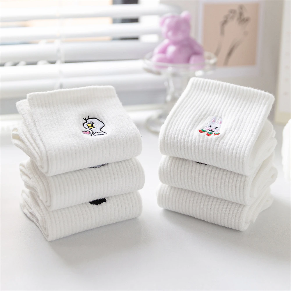 2 Pairs New Cute White Cotton Mid Tube Socks Embroidered Funny Frog Rabbit Duck Causual Sport Hipster Sokken