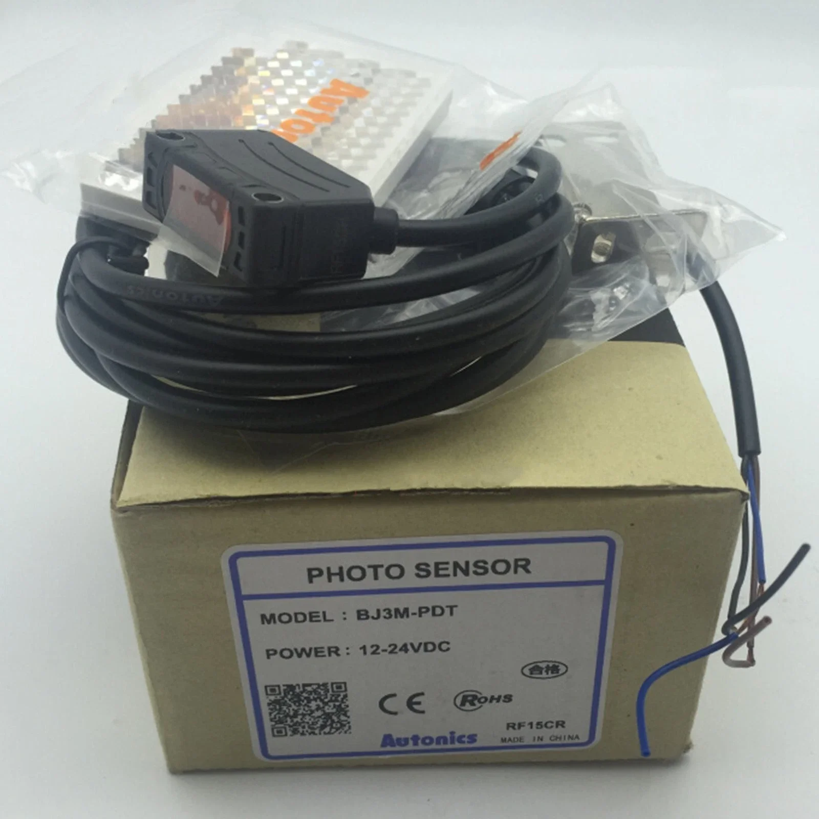 BJ3M-PDT - Compact High Performance Photoelectric Sensors