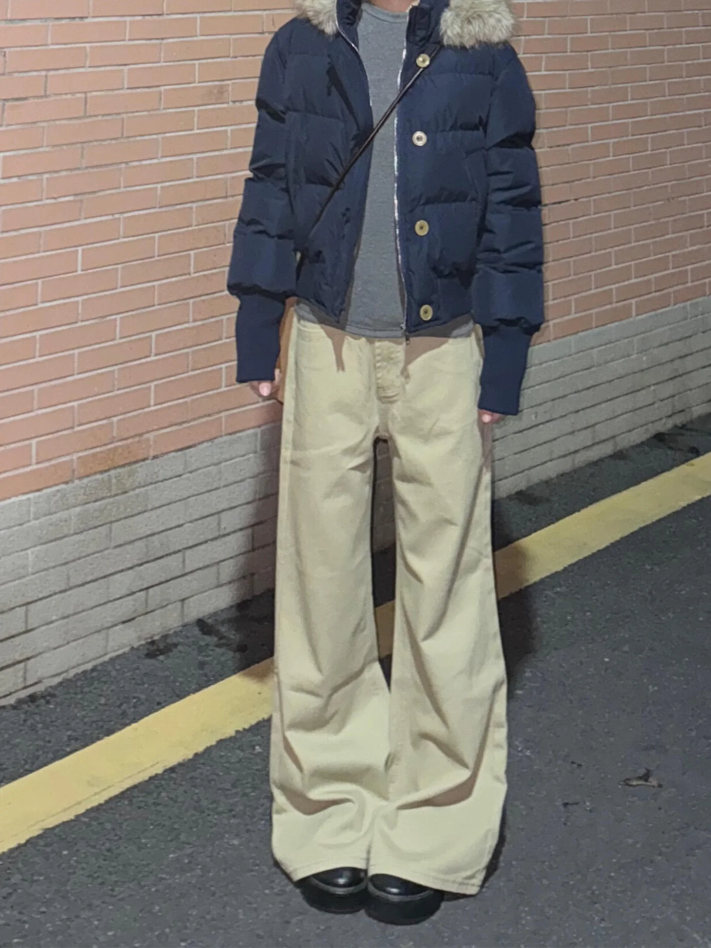 

Женские зимние джинсы с высокой талией, на подкладке, широкие штанины, длиной до пола, зауженные к низу, облегающие, из денима