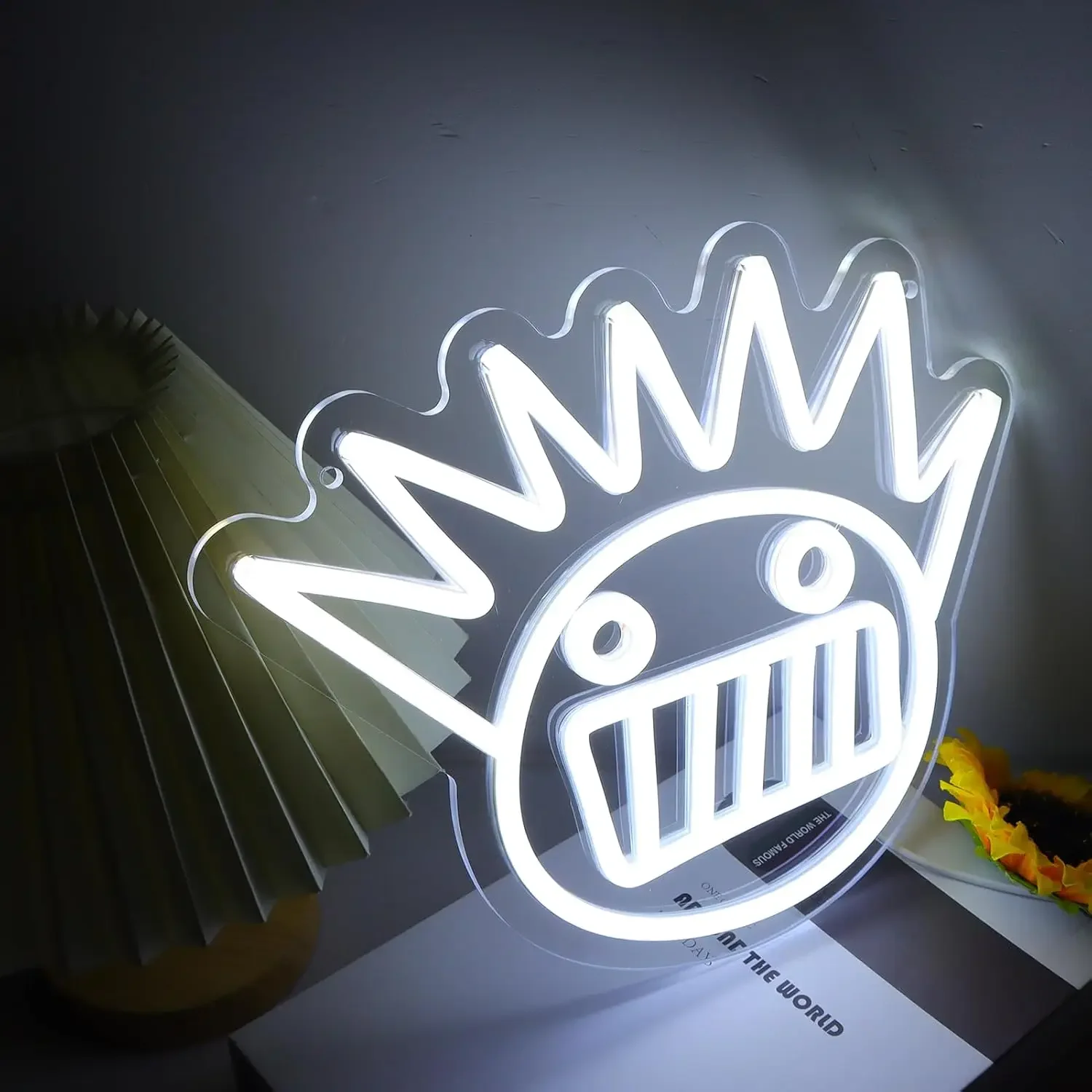 Crown Smiley Face Neon Sign White LED Wall Art USB Powered Happy Crown Decor  Bedroom Kids Room Party Novelty Gift Hanging Light