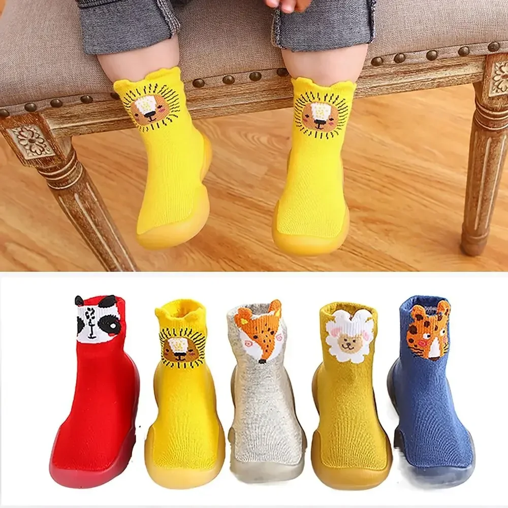 

2023 Knitting Anti-slip Footwear Soft Wear-resistant Indoor Walking Socks Cartoon Printed Slipper Socks Boys Girls