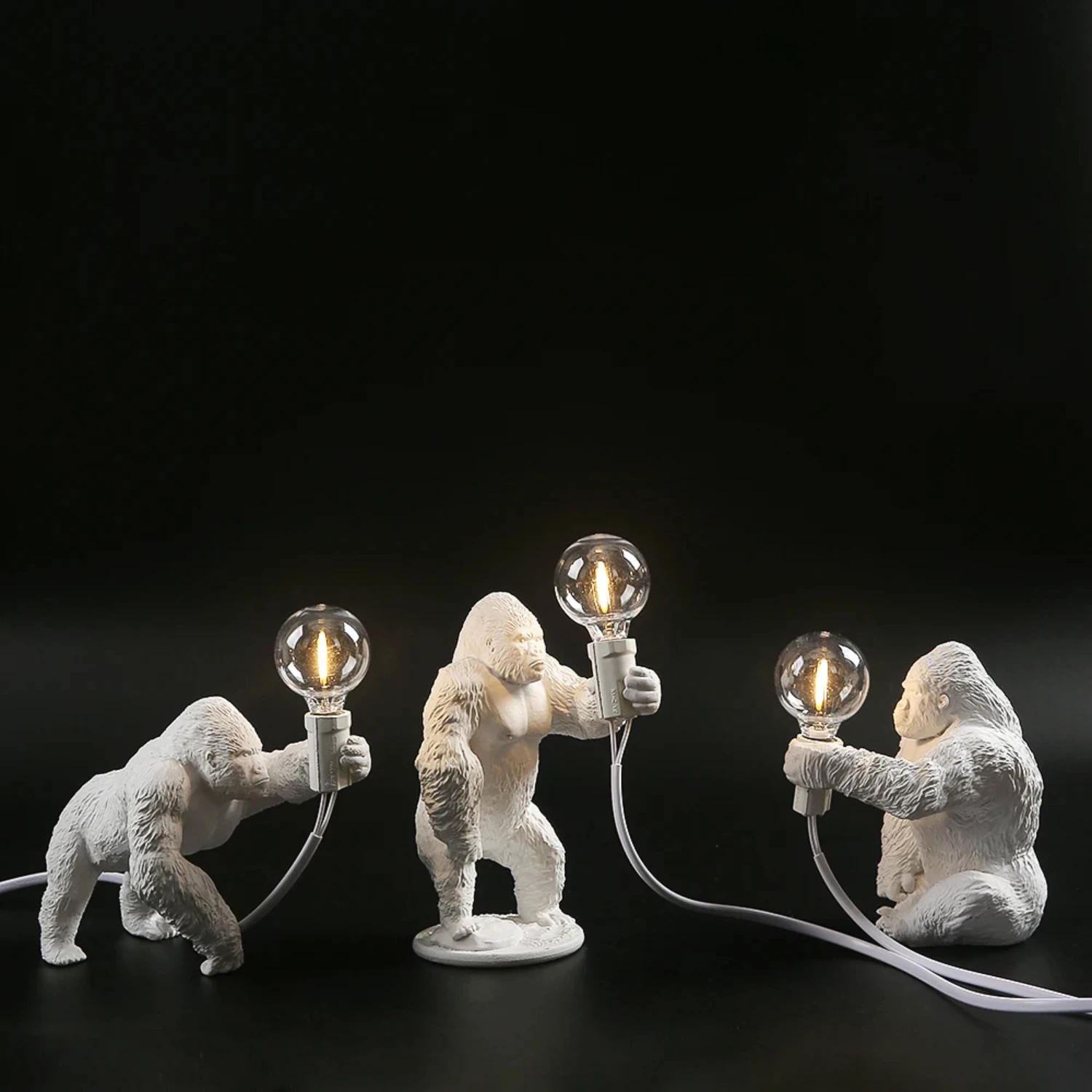 Lámpara de mesa King Kong Gorilla Animal, decoración de resina para interiores, pequeña lámpara de noche, artesanías creativas, Decoración de mesa de gorila, nueva