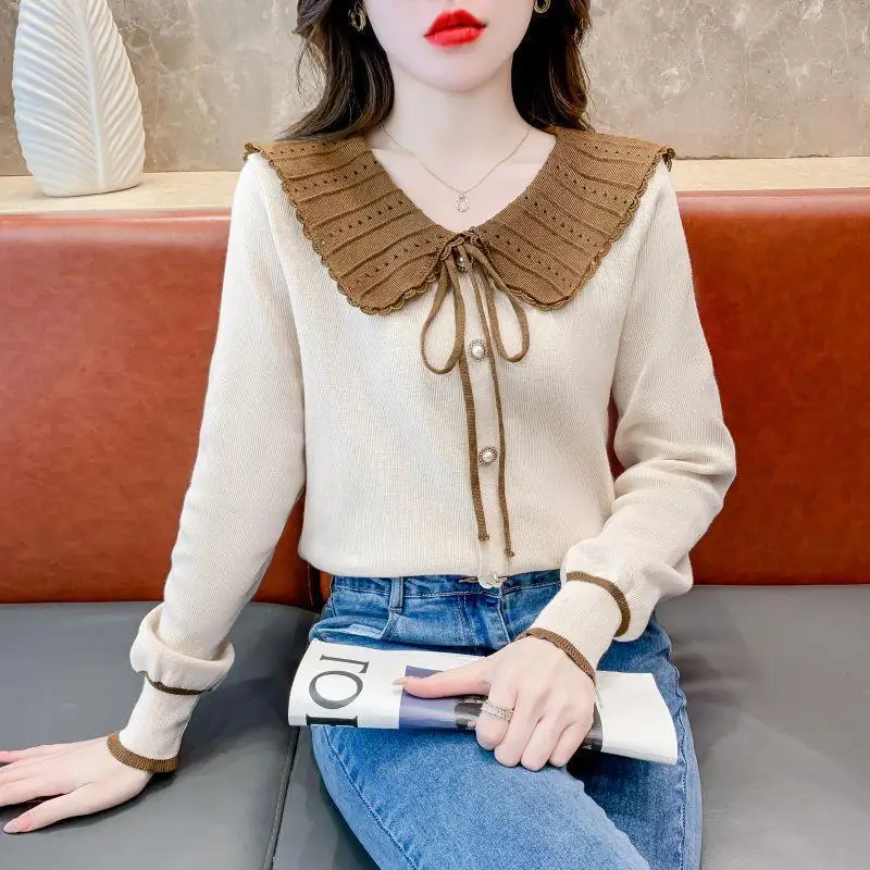 

Стильный вязаный свитер с кукольным воротником и бантом для женщин2024Осенне-зимний новый модный милый универсальный кардиган Топ