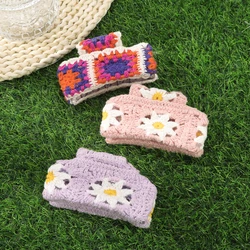 Knitted Hair Claw Print Flower Acrylic Hair Clip for Women Pink Hairpins Hair Claws Crab Clamp Barrettes Women Hair Accessories