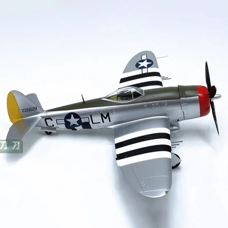 Diecast 1:48 Scale Us Army P47D Lightning fighter Plastic Finished Model Static Decoration Souvenir Gifts For Adult Boy