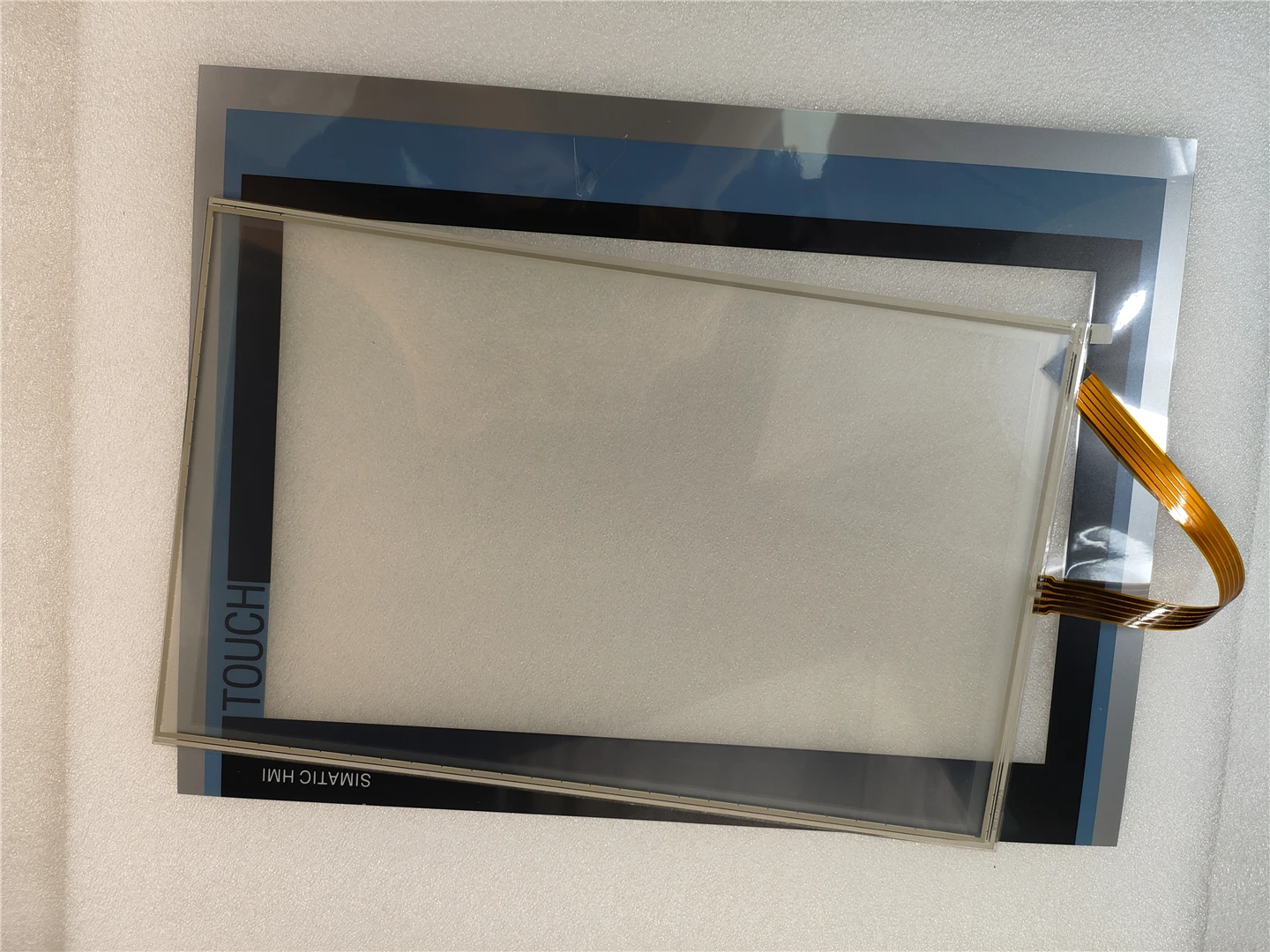 

IPC477D 6AV7240-3BC00-0KA0 -- Пластиковые защитные пленки для сенсорных экранов