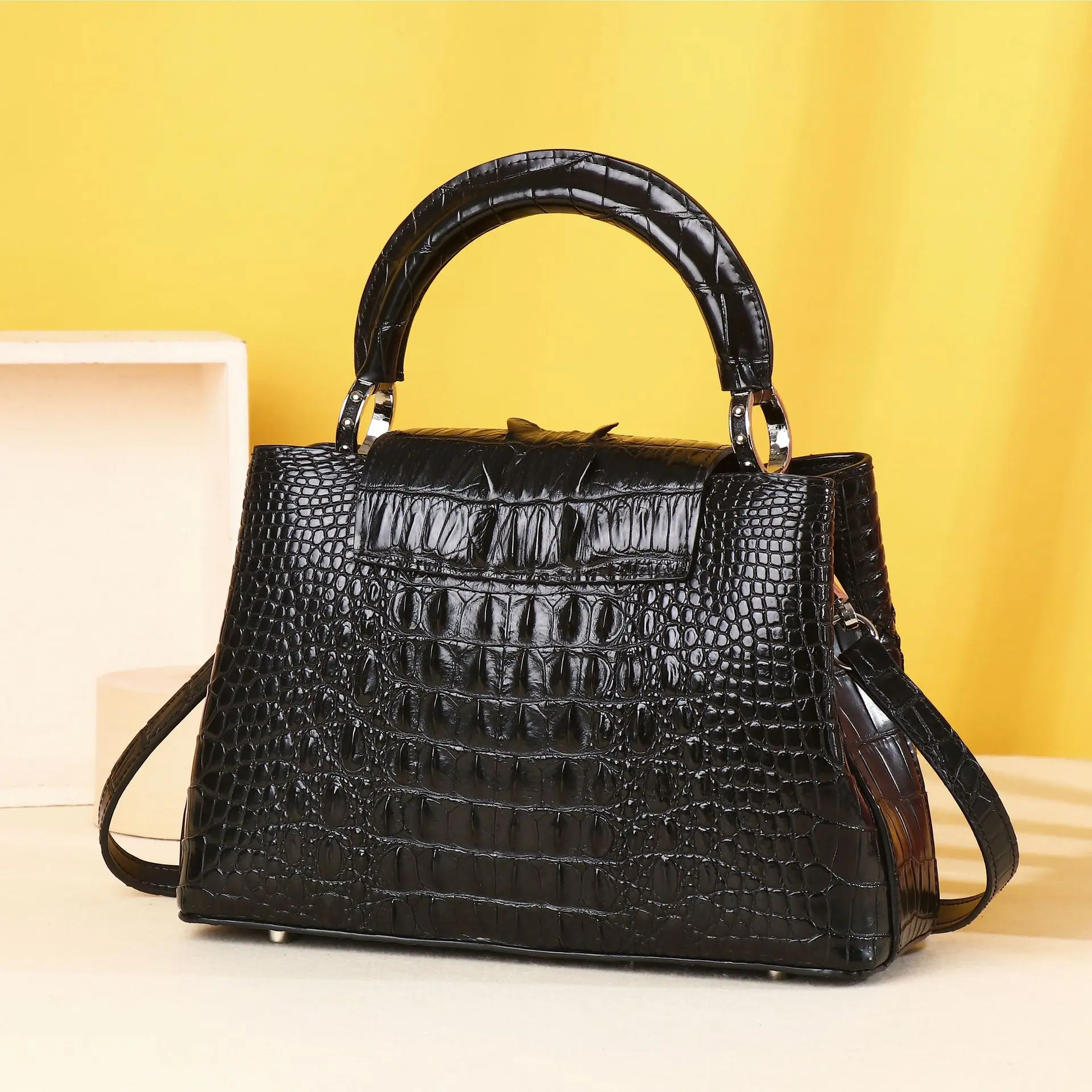 

2026 Новая мода с узором аллигатора, женские сумки, европейские дизайнерские сумки на плечо из натуральной кожи, женская роскошная сумка через плечо