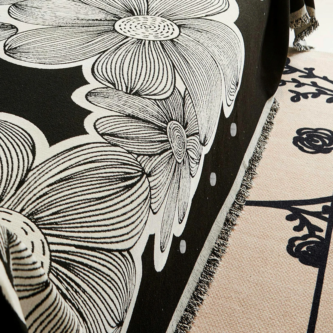 

100 pcs Bed Sheet Grippers Twist Pins Upholstery Tacks Ample Quantity For Mattress Quilt Blanket Carpet Stairs Fixer