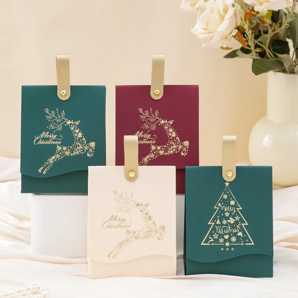 10PCS Hot-Stamped Merry Christmas Candy Gift Box with Leather Handles Rectangular Christmas Gift Paper Bag Thickened Card-stock