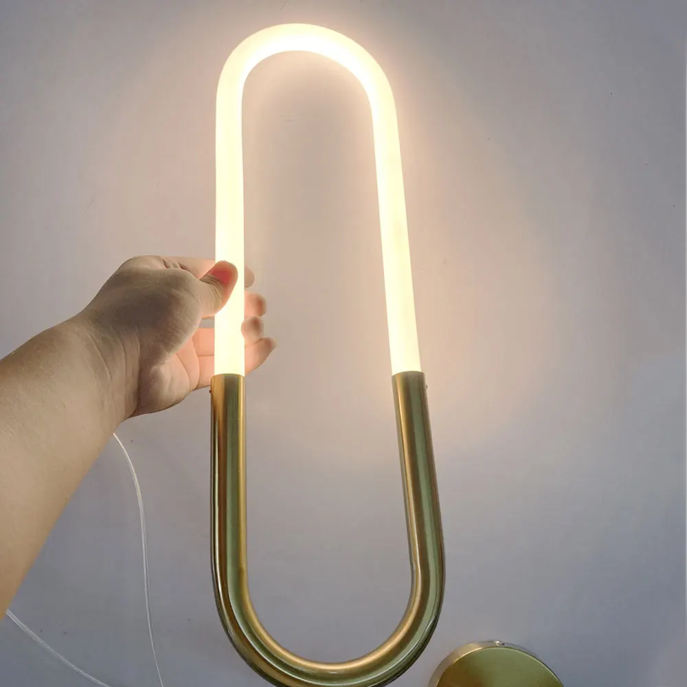 Lámpara colgante de barra de cobre Simple, lámpara colgante posmoderna para restaurante, dormitorio, mesita de noche, tienda de ropa de lujo, escalera, lámpara en forma de U