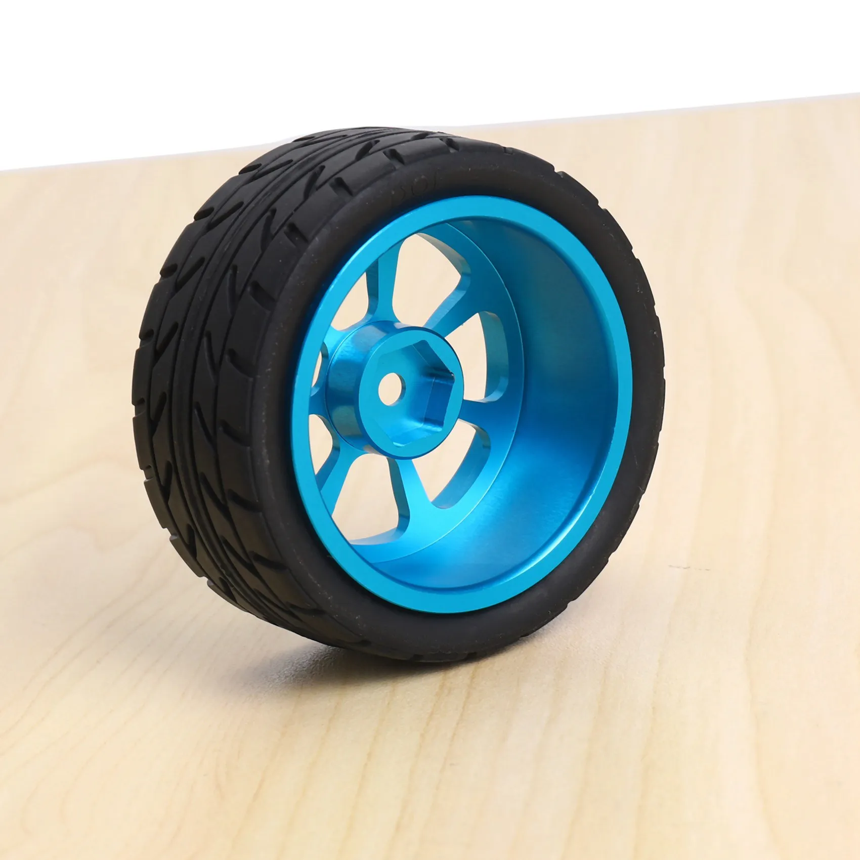 A07I 65Mm 금속 휠 림 + Wltoys 144001 A959 A959-B 124019 124018 RC 자동차 부품 용 하이 그립 고무 타이어 타이어