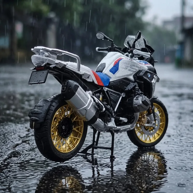 1:9 Alloy Motorcycle Diecast Metal Vehicles Model Compatible With BMW R1250GS Miniature Vehicle Home Decoration Desktop Display