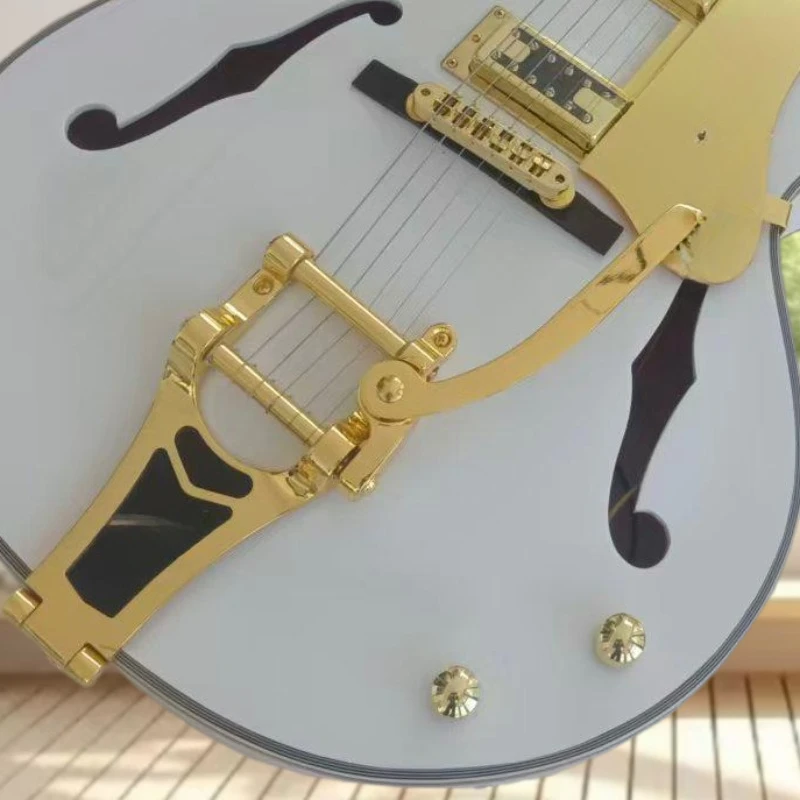 Pure White Gold Plated G6120 Bald Eagle Hollow Electric Guitar Accessories Trembling Country Jazz Stage Light Luxury