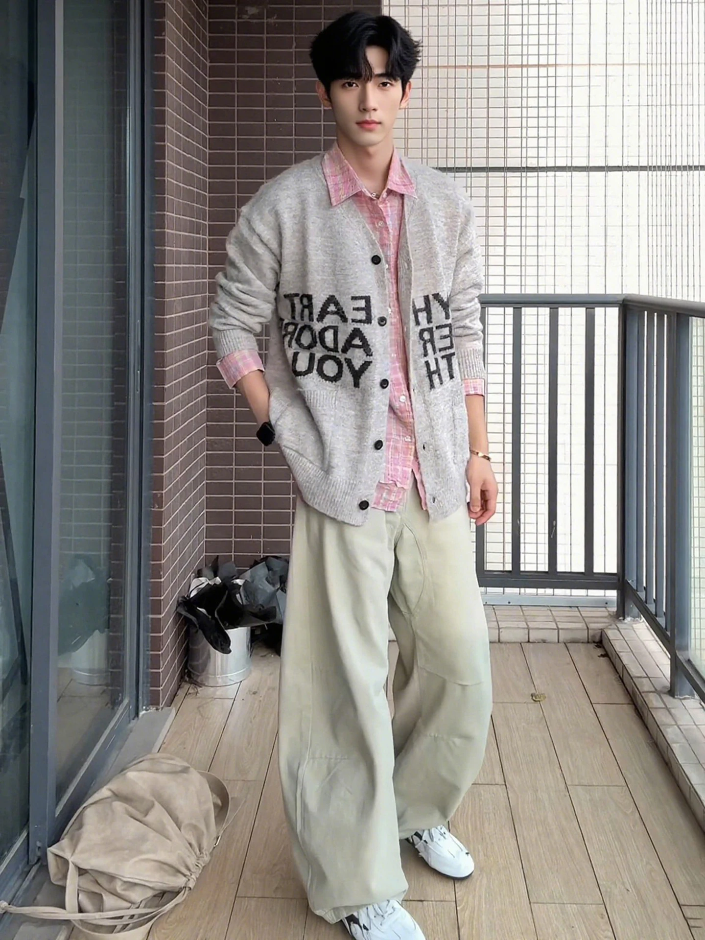 

Мужской кардиган из трикотажа с V-образным вырезом, свободного кроя, для ранней осени, в стиле «ленивый шик», комфортный, мягкий, длинный свитер