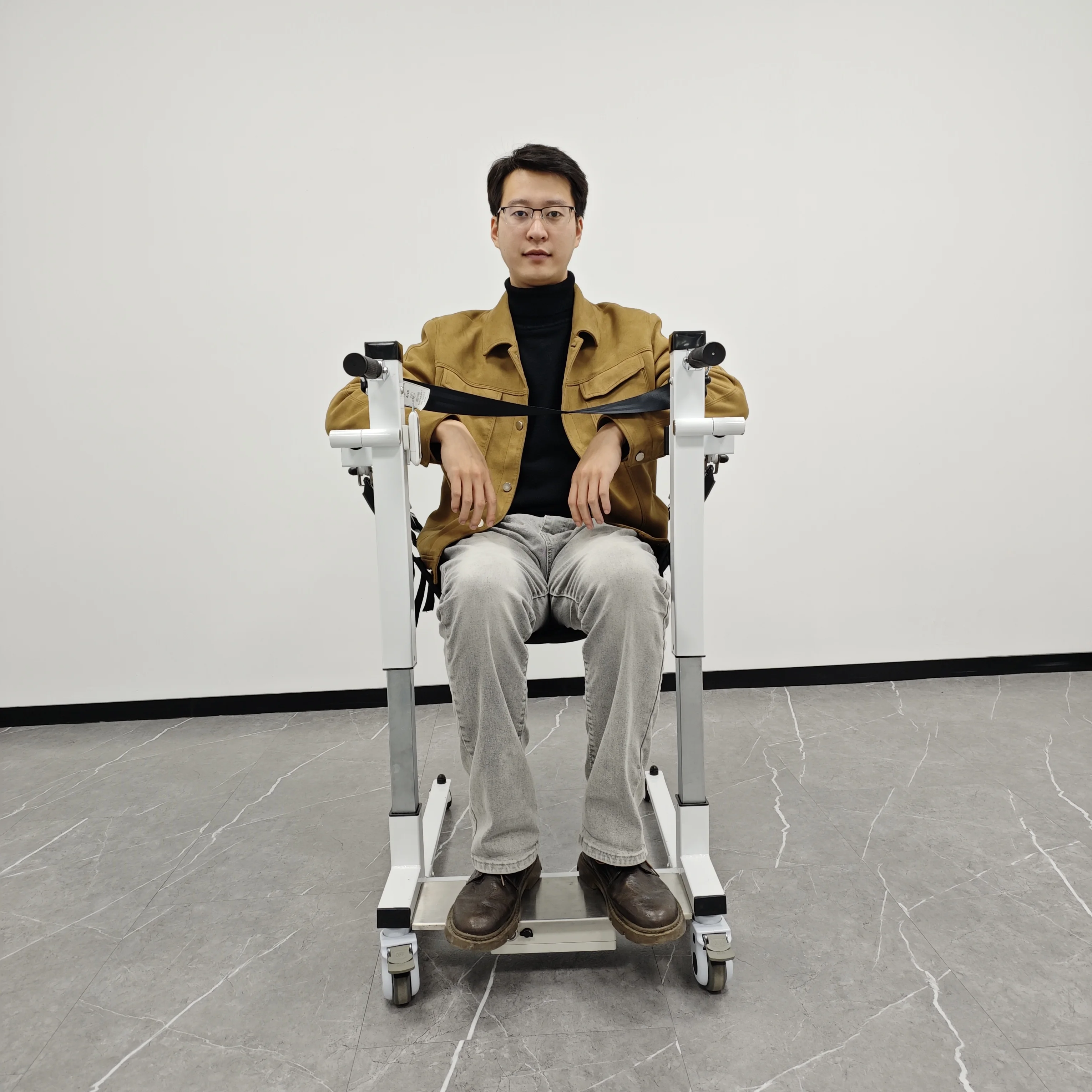 

Factory Hot Sale Patient Lifting Transfer Chair Waterproof Bathroom Safety Equipment for Patient Transfer