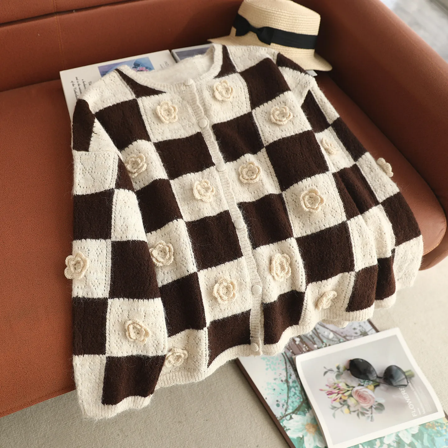 

Японский вязаный кардиган в стиле Mori Girl с цветочными аппликациями и клетчатым узором, женский, весенний, новый, с круглым вырезом, длинными рукавами, повседневный, свободный свитер-пальто