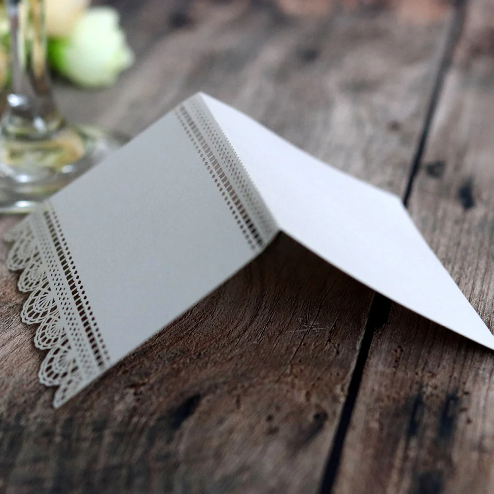 

100Pcs Wedding Place Cards Hollow Lace Table Name Cards Stylish Cutout Design for Banquets Parties Wedding Table Place Card