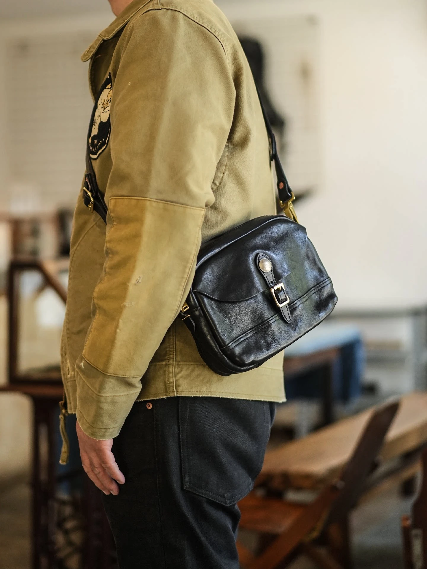 Lässige handgefertigte Herren-Umhängetasche aus Rindsleder der ersten Schicht, Wochenend- und Alltagstasche, Designer-Luxus-Umhängetasche aus echtem Leder – Detail 7