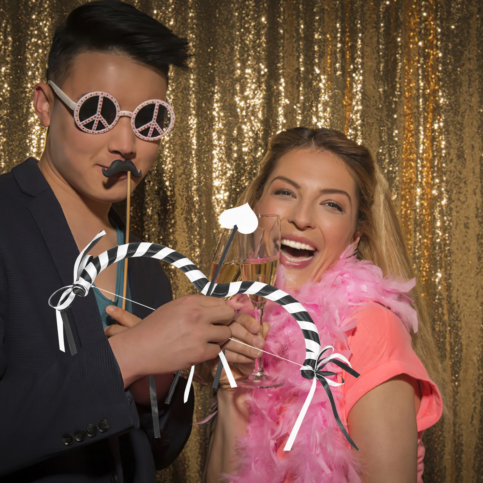 1 Zestaw Akcesoriów Strzała Kupidyna Romantyczny Zestaw Łuk i Strzały na Walentynki Dekoracja na Imprezę Kostiumową Prezent dla Dzieci Unikalny Rekwizyt do Zdjęć