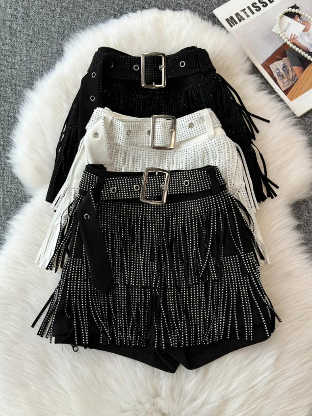 블랙 다이아몬드 스터드 프린지 반바지 한국어 버전 패션 섹시한 중반 허리 댄스 핫 바지 다목적 여성 반바지 여름 신작