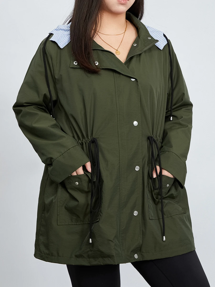 Women Plus Size Light Rain Jacket Waterproof Active Outdoor Trench Raincoat with Hood Ladies Lightweight Windproof Windbreaker