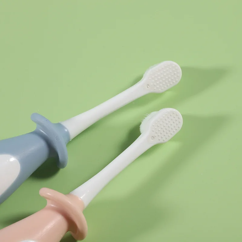 

Soft-bristle kids' toothbrushes for 2-10y/o babies: small head with wavy design, soft bristles deep clean, cute penguin style.