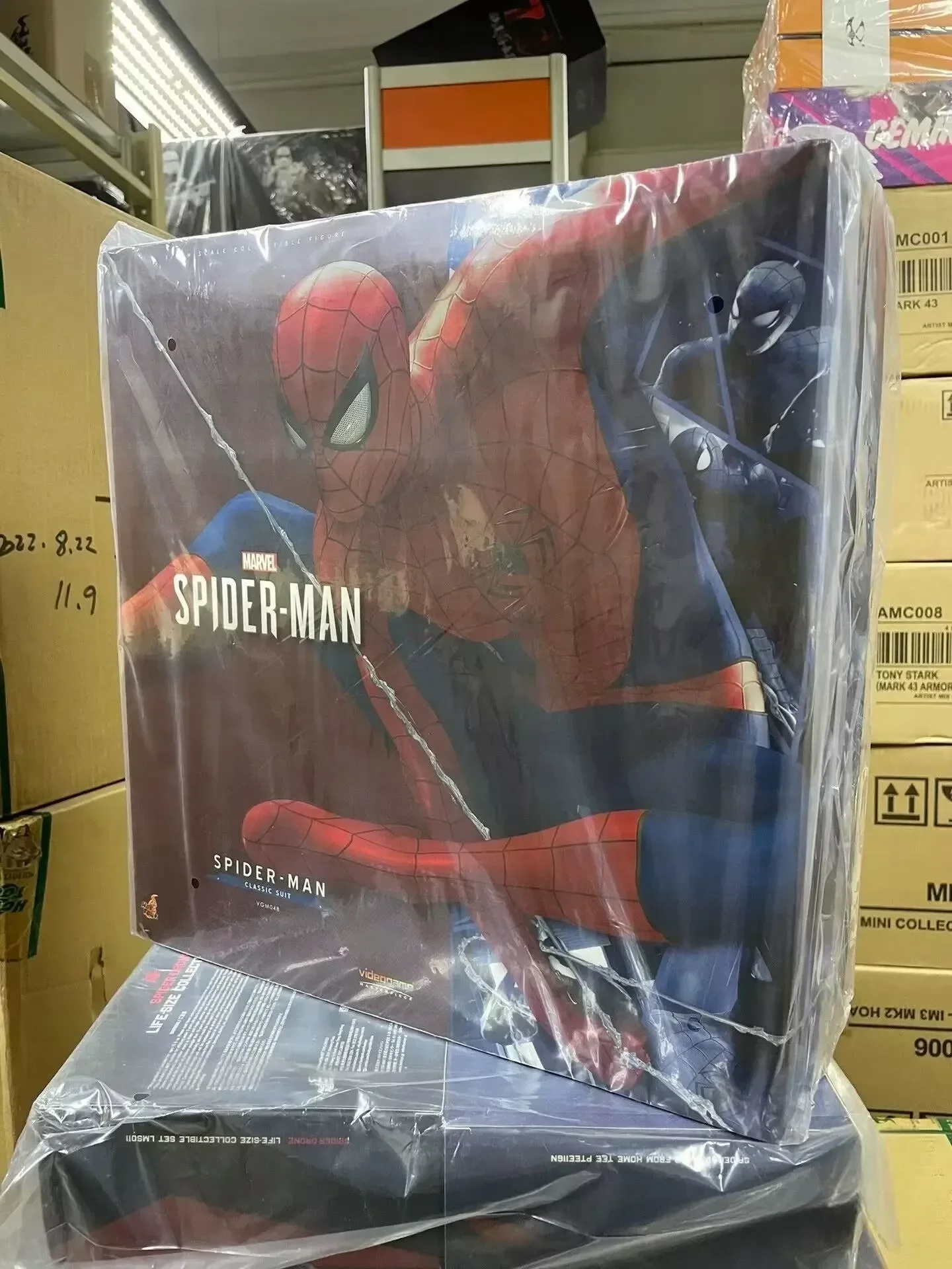 

В наличии Hottoys 1/6 Vgm48 игровая версия Marvel Человек-паук Классический подарок