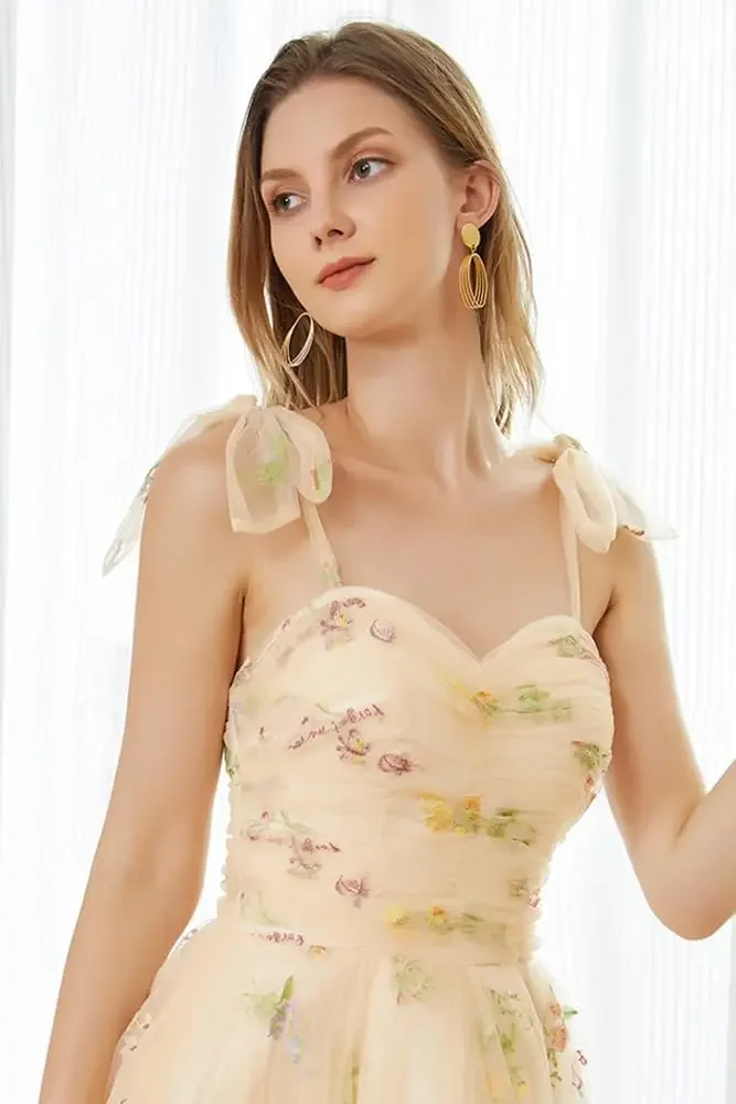 ชุดราตรีผ้าทูลล์ยาวประดับดอกไม้ ปี 2026 สายเดี่ยวทรงบอลกาวน์สำหรับผู้หญิง ชุดเดรสออกงานกลางคืนสำหรับผู้หญิง