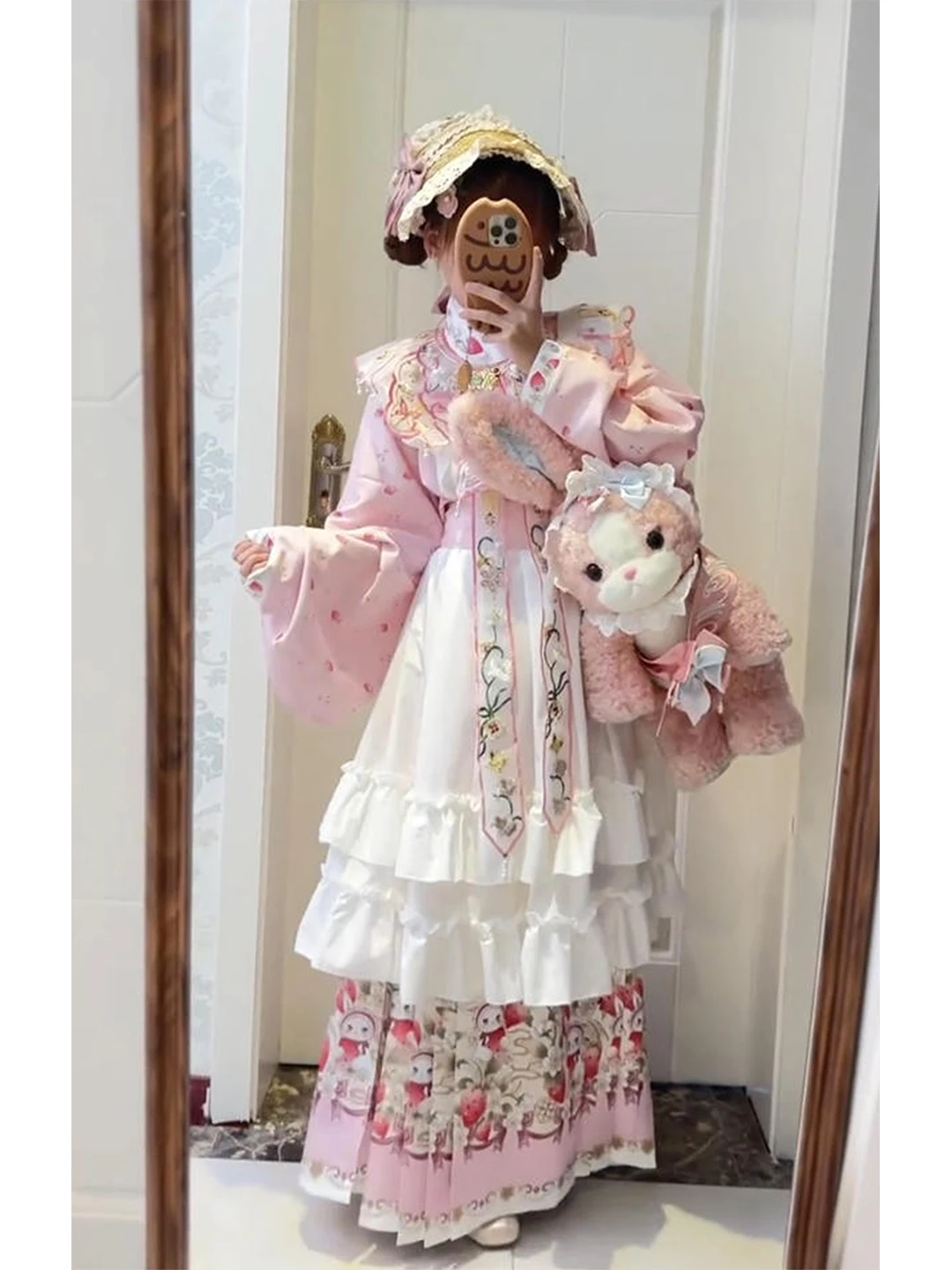 Pink Ming Dynasty Style Hanfu Set with Embroidered Cloud Shoulders And Pipa Sleeve Loiretta Skirt Daily Cute Traditional Chin...